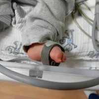 Baby foot taped to SATS reader